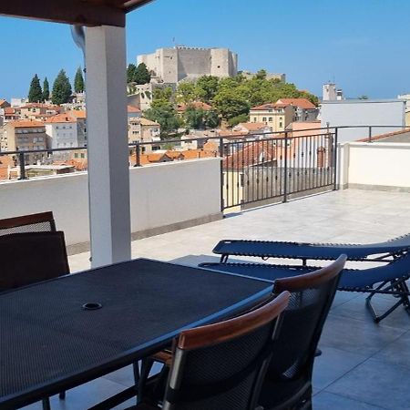 Apartman Bebe In Old Town- With Free Parking Sibenik Bagian luar foto