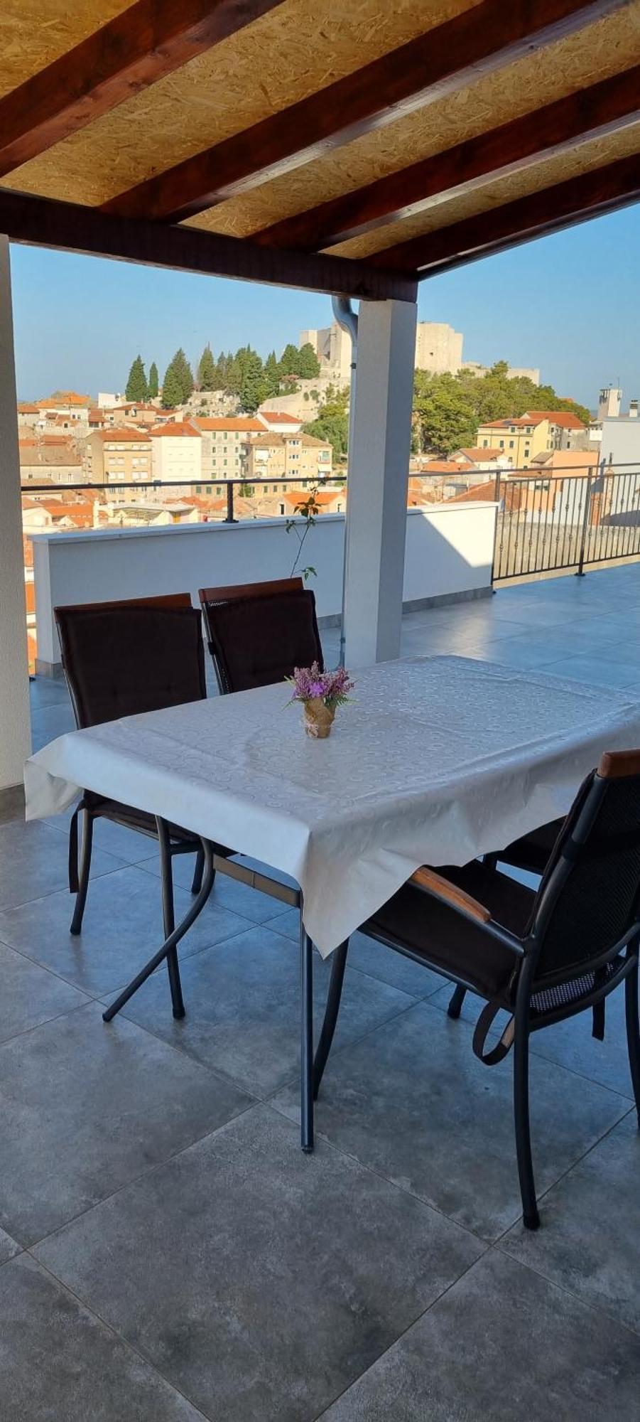Apartman Bebe In Old Town- With Free Parking Sibenik Bagian luar foto
