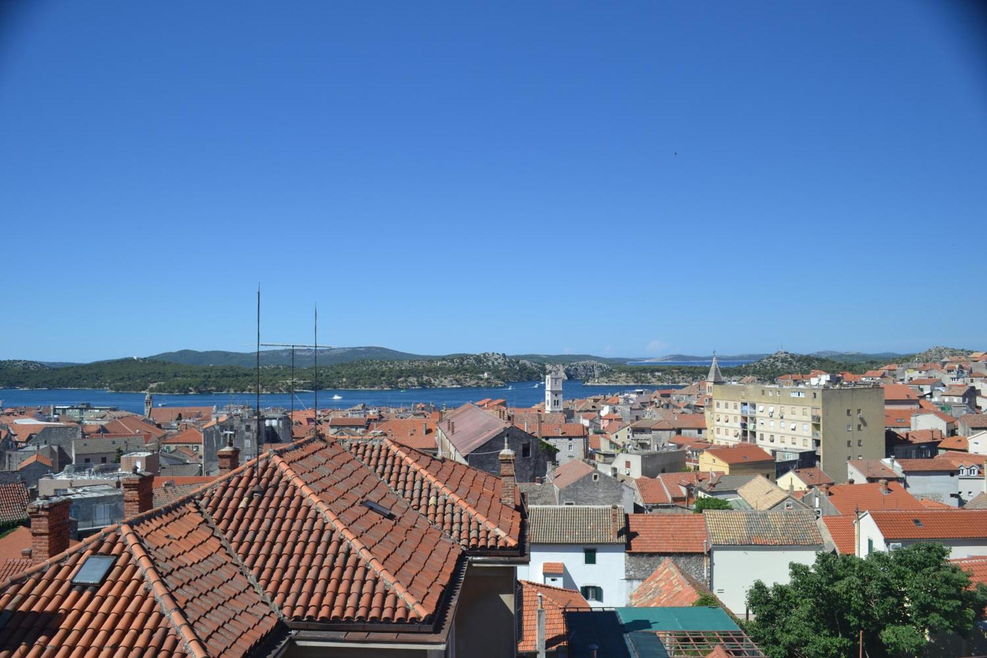 Apartman Bebe In Old Town- With Free Parking Sibenik Bagian luar foto