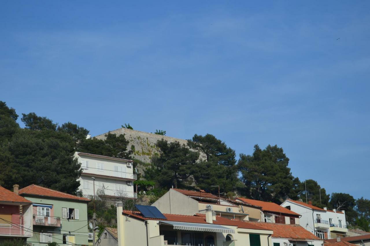 Apartman Bebe In Old Town- With Free Parking Sibenik Bagian luar foto